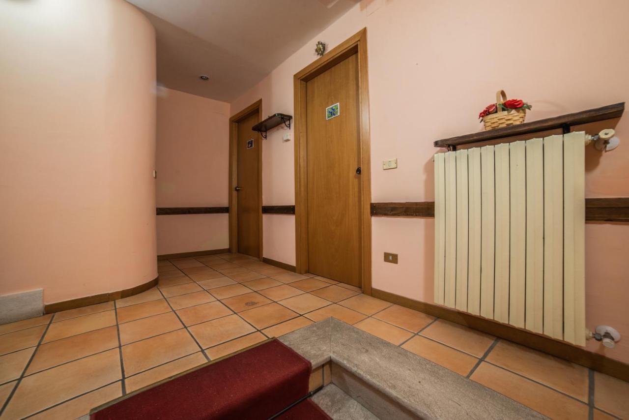 Dimora Fresilia Casa Vacanze أوبي المظهر الخارجي الصورة